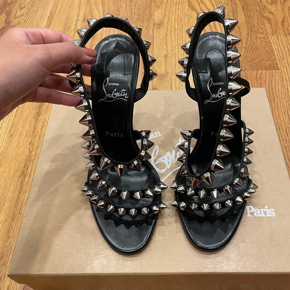 BEAUTIFUL Christian Louboutin Spikita 100  BRAND NEW